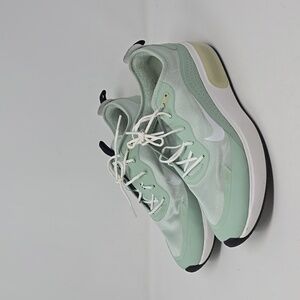 Nike Air Max Dia Women's Shoes  Pistachio Frost Style CI3898-300 Women's Size 12